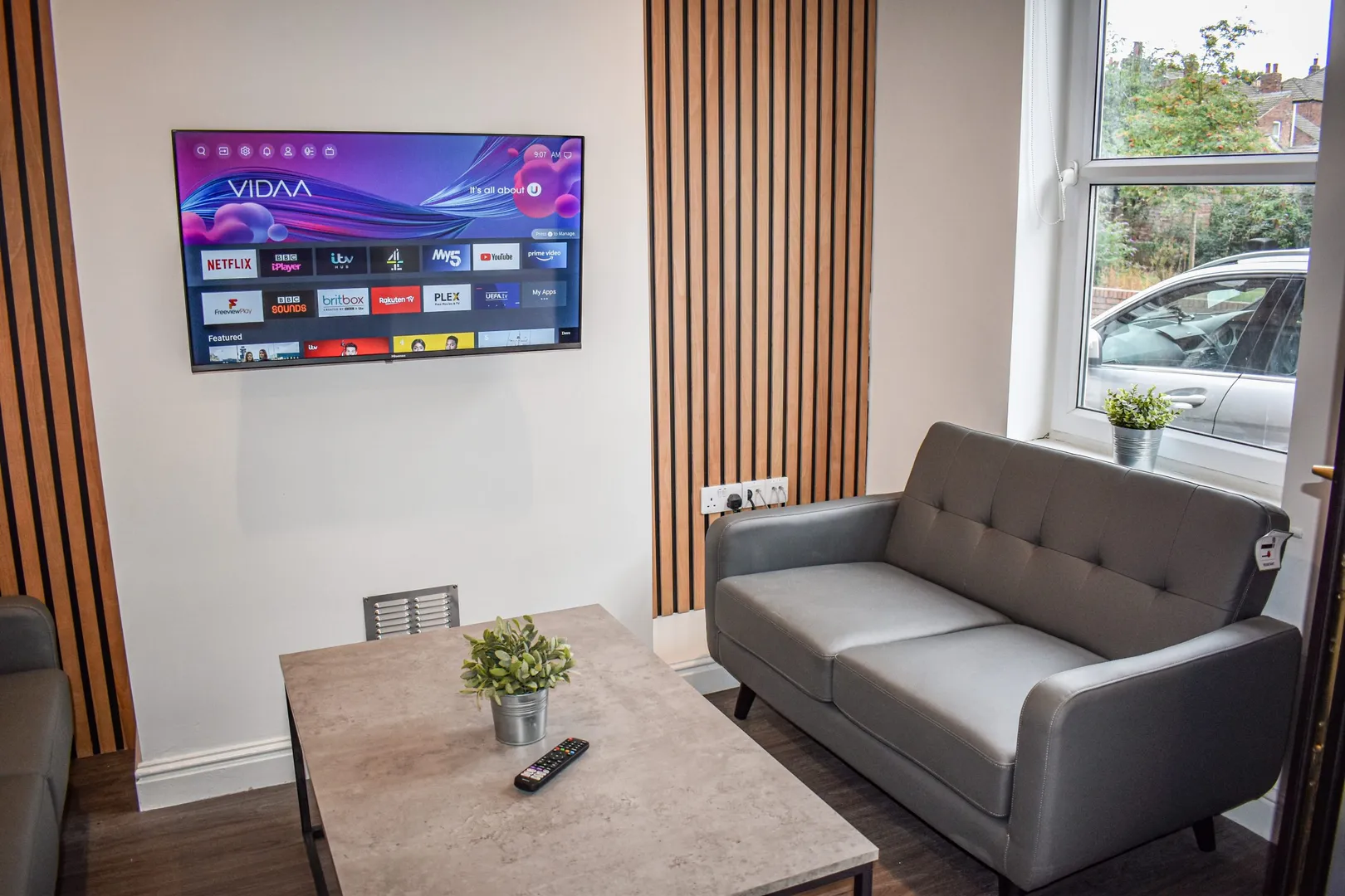 Stylish 2 Bed Terraced House // Sep 2026 - Image 5